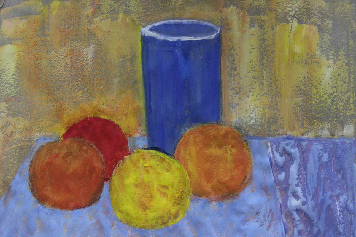 Painting still life with apples in cromatic colors.